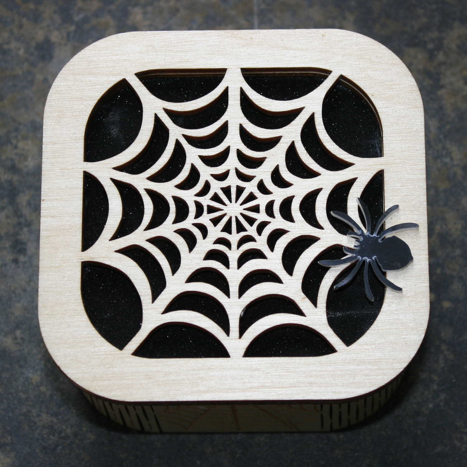 Spider Web hot Shaker Box