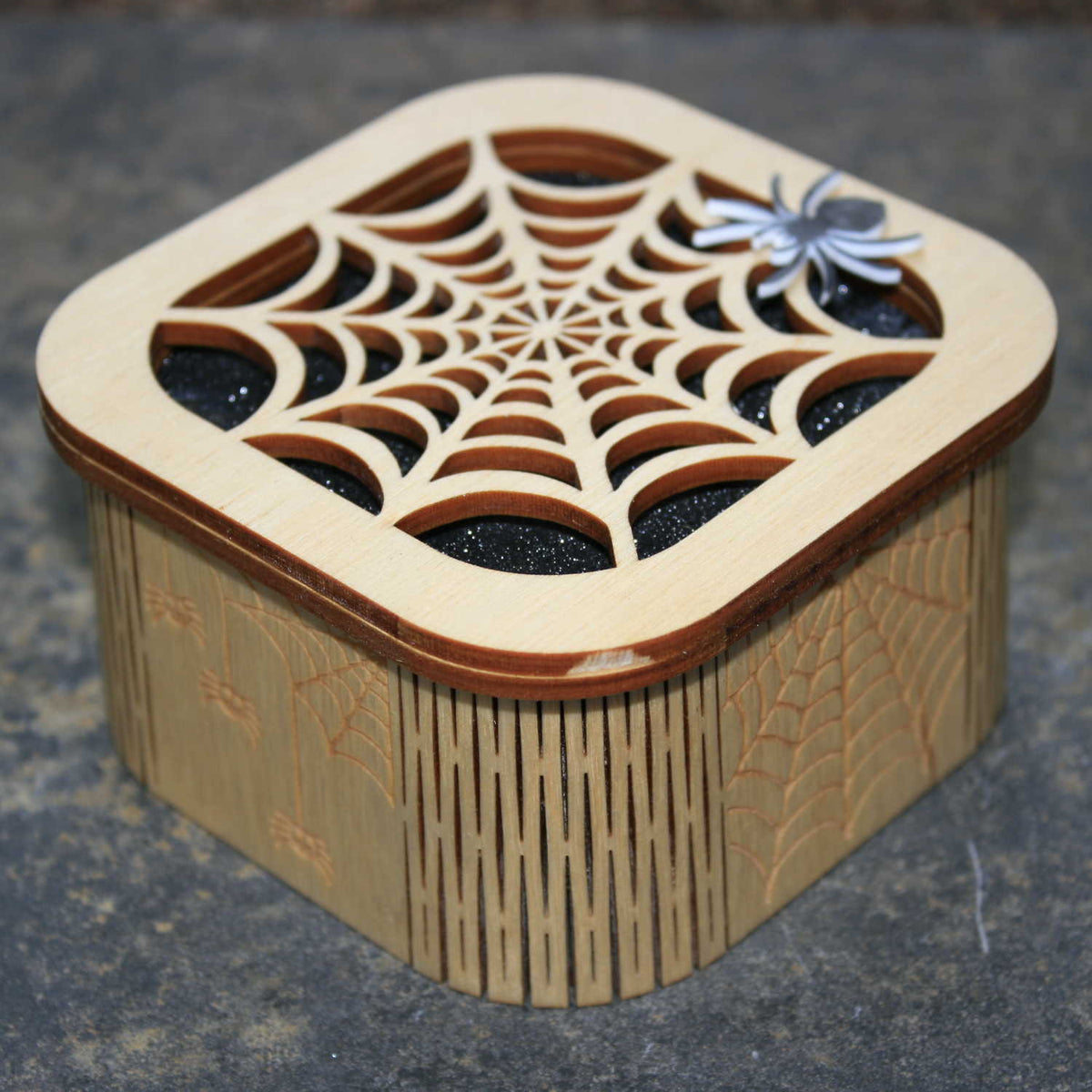 Spider's web box – Jimagination Creations