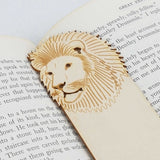 close up of the lion's details